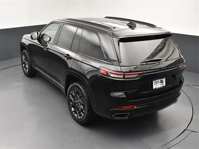 new 2025 Jeep Grand Cherokee car, priced at $67,666