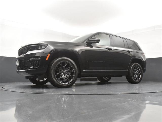 new 2025 Jeep Grand Cherokee car, priced at $67,666