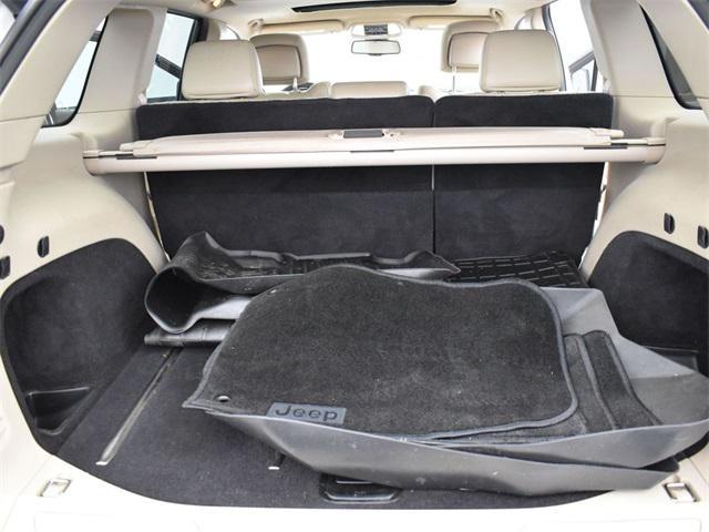 used 2015 Jeep Grand Cherokee car, priced at $14,729