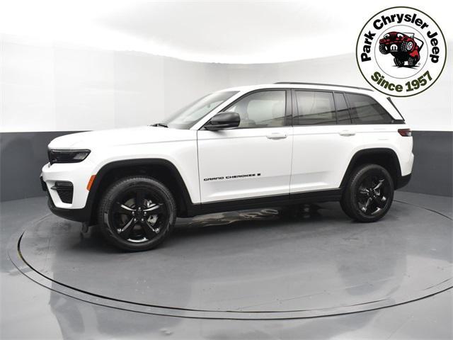 new 2025 Jeep Grand Cherokee car, priced at $43,425