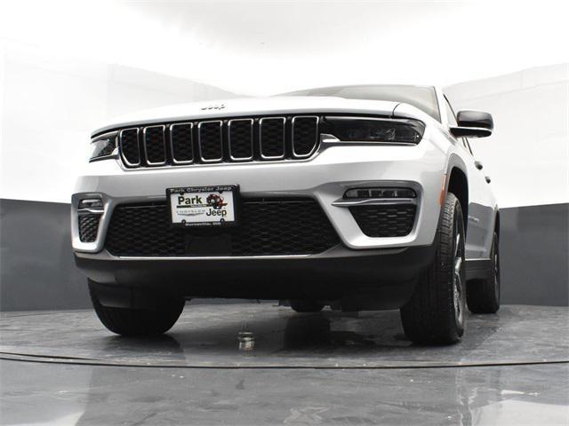 new 2025 Jeep Grand Cherokee car, priced at $42,120