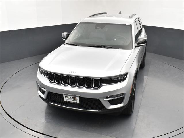 new 2025 Jeep Grand Cherokee car, priced at $42,120