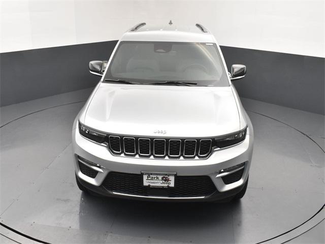 new 2025 Jeep Grand Cherokee car, priced at $42,120