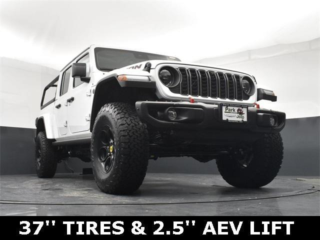 new 2025 Jeep Gladiator car, priced at $66,011