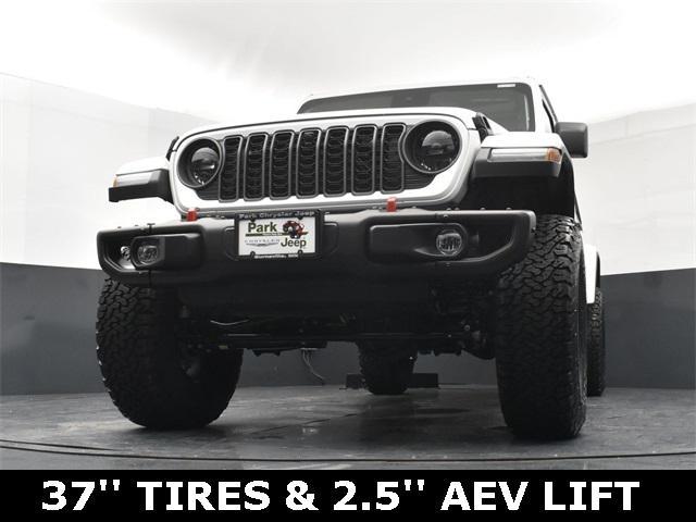 new 2025 Jeep Gladiator car, priced at $66,011