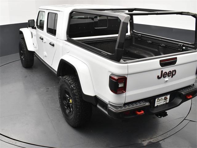 new 2025 Jeep Gladiator car, priced at $67,986