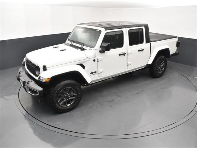 new 2024 Jeep Gladiator car, priced at $50,835