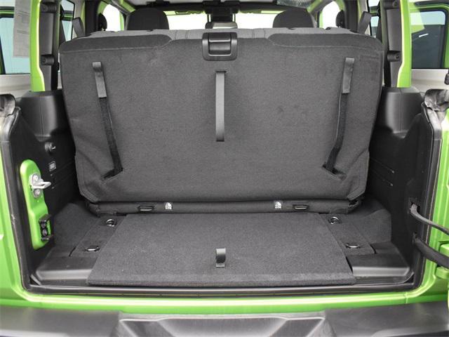 new 2025 Jeep Wrangler car, priced at $45,958