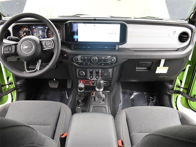 new 2025 Jeep Wrangler car, priced at $45,958