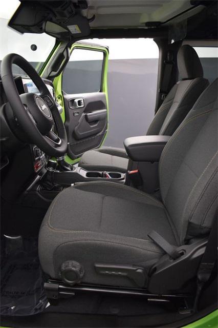 new 2025 Jeep Wrangler car, priced at $45,958