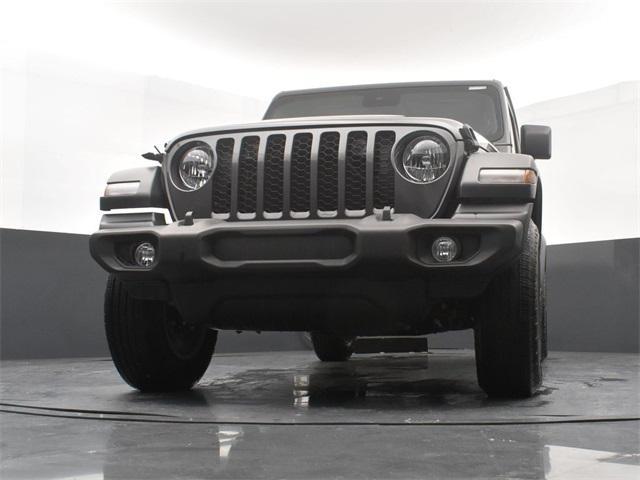 new 2024 Jeep Wrangler car, priced at $41,595