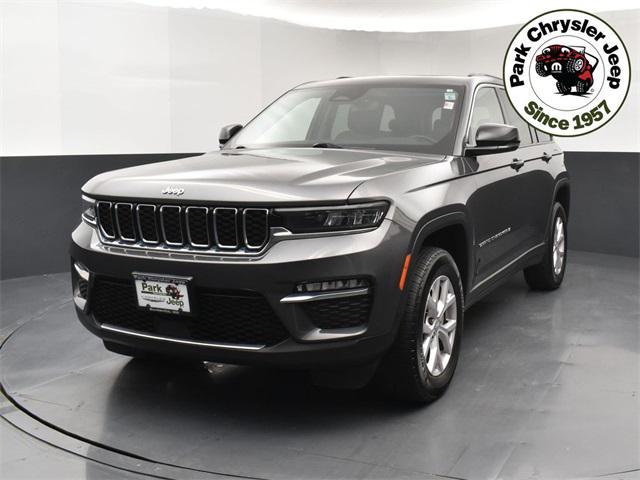 used 2022 Jeep Grand Cherokee car, priced at $33,864