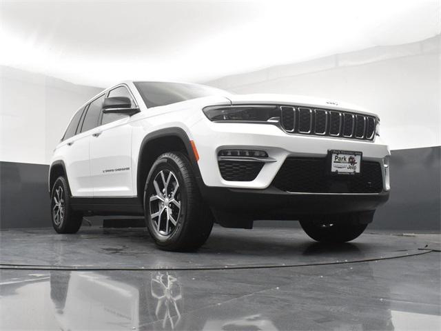 new 2025 Jeep Grand Cherokee car, priced at $45,347