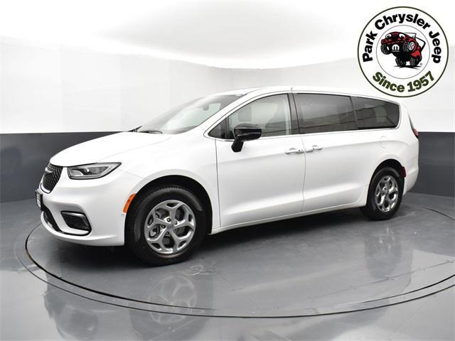 new 2024 Chrysler Pacifica car, priced at $44,115