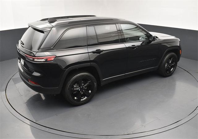 new 2025 Jeep Grand Cherokee car, priced at $48,355