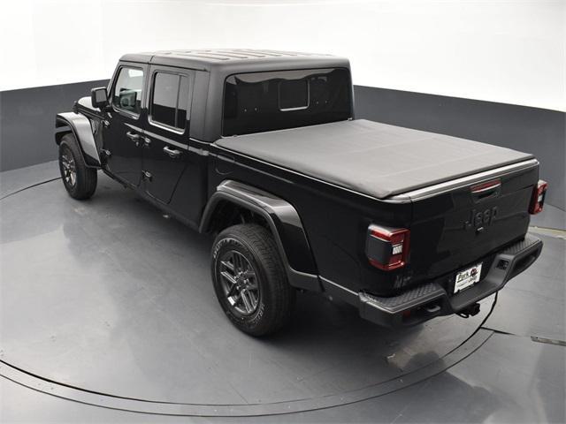 new 2024 Jeep Gladiator car, priced at $42,282