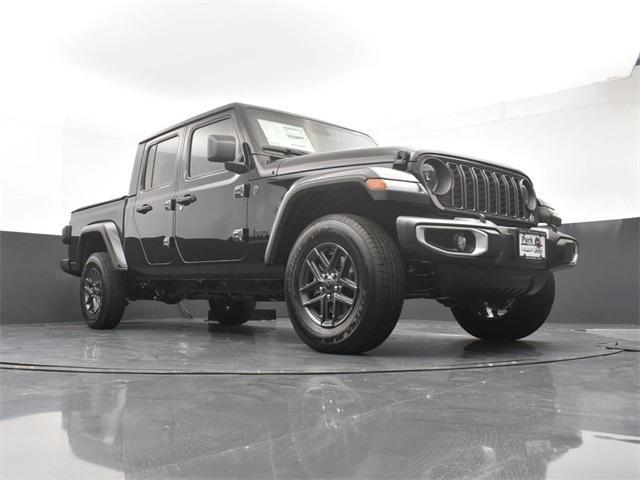 new 2024 Jeep Gladiator car, priced at $42,282