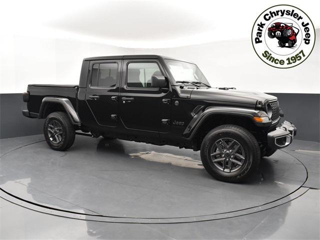 new 2024 Jeep Gladiator car, priced at $42,282