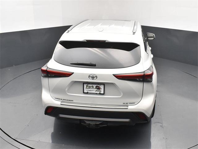 used 2022 Toyota Highlander car, priced at $34,962