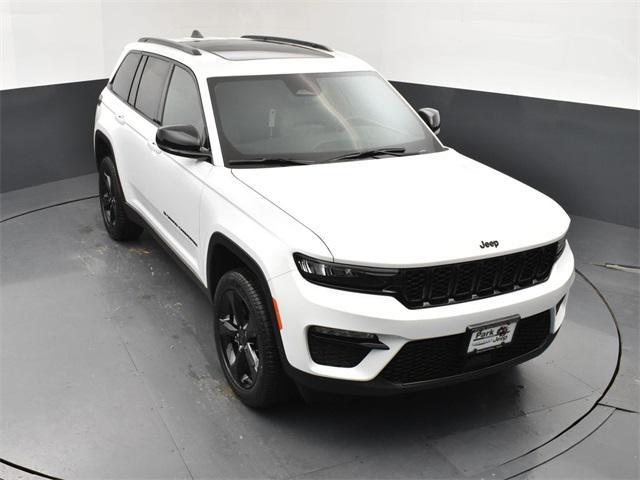 new 2025 Jeep Grand Cherokee car, priced at $48,326