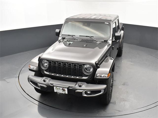 new 2024 Jeep Gladiator car, priced at $41,118