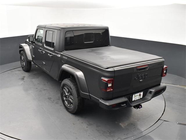 new 2024 Jeep Gladiator car, priced at $41,118