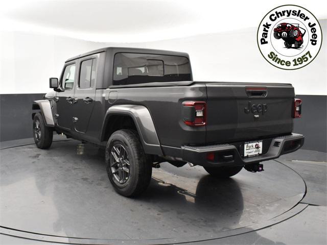 new 2024 Jeep Gladiator car, priced at $44,497