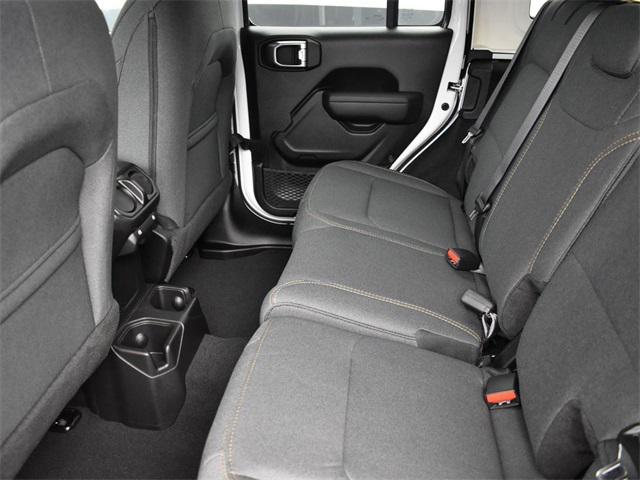 new 2025 Jeep Wrangler car, priced at $46,577