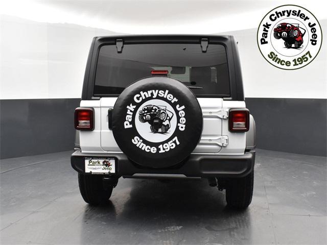 new 2025 Jeep Wrangler car, priced at $46,577