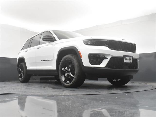 new 2025 Jeep Grand Cherokee car