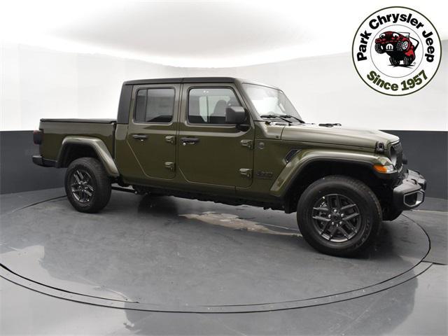 new 2024 Jeep Gladiator car, priced at $41,522