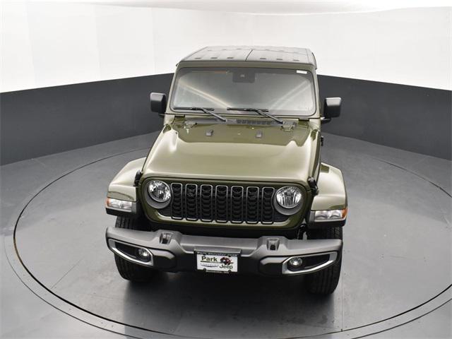 new 2024 Jeep Gladiator car, priced at $41,522