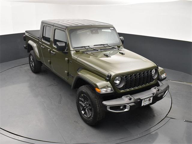 new 2024 Jeep Gladiator car, priced at $44,935