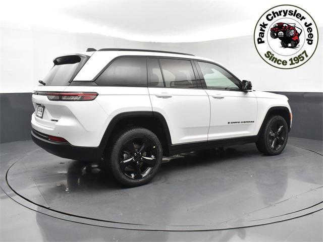 new 2025 Jeep Grand Cherokee car, priced at $45,940