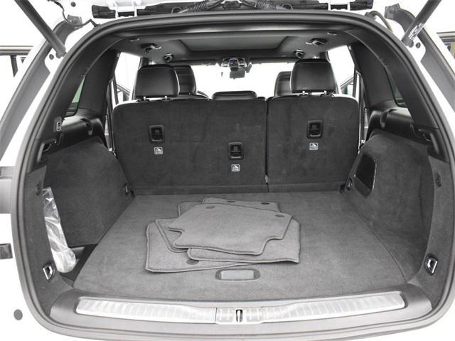 used 2022 Jeep Grand Cherokee car, priced at $35,989