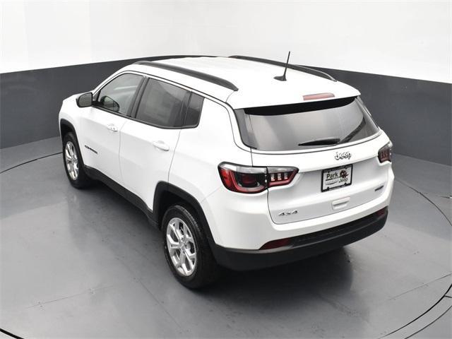 new 2024 Jeep Compass car, priced at $32,014