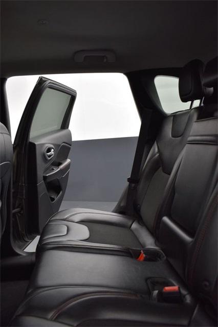 used 2019 Jeep Cherokee car, priced at $18,958