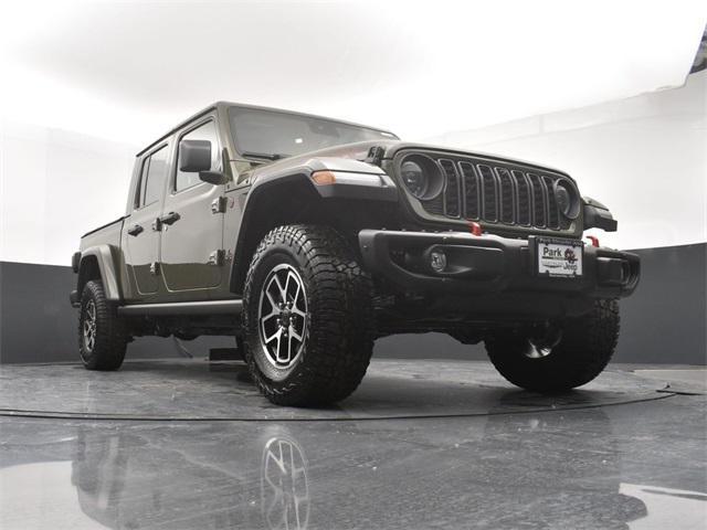 new 2024 Jeep Gladiator car, priced at $55,936