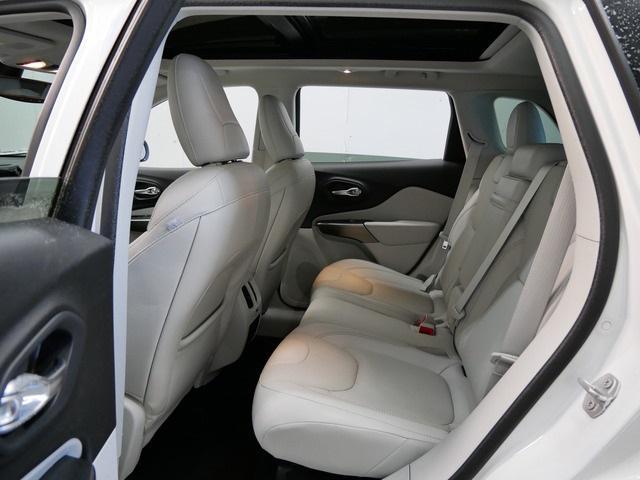 used 2019 Jeep Cherokee car, priced at $16,288
