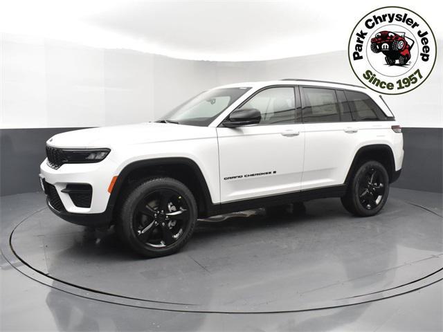 new 2025 Jeep Grand Cherokee car, priced at $41,580