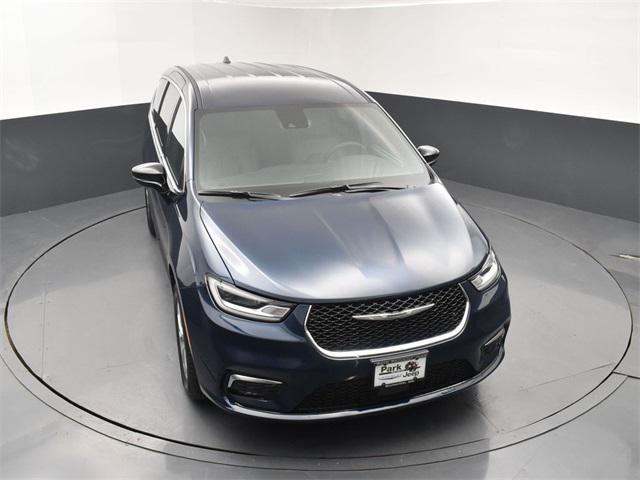 new 2025 Chrysler Pacifica car, priced at $41,510