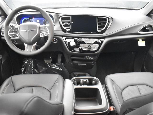 new 2025 Chrysler Pacifica car, priced at $41,510