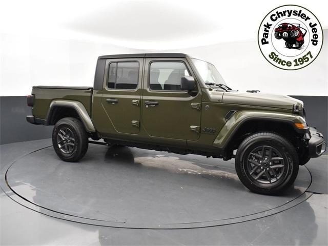 new 2024 Jeep Gladiator car, priced at $49,232