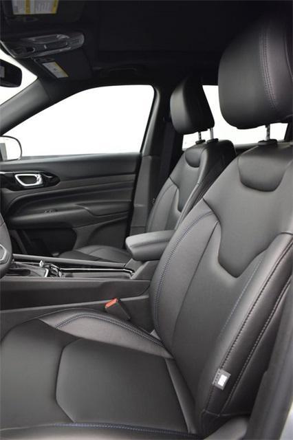 new 2025 Jeep Compass car, priced at $35,104