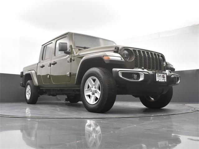 used 2022 Jeep Gladiator car, priced at $32,933