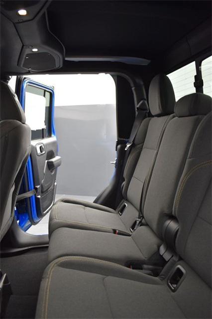 new 2025 Jeep Gladiator car, priced at $47,235