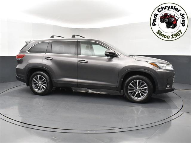 used 2019 Toyota Highlander car, priced at $25,929