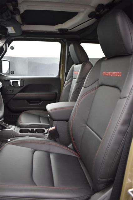 new 2025 Jeep Gladiator car, priced at $58,010