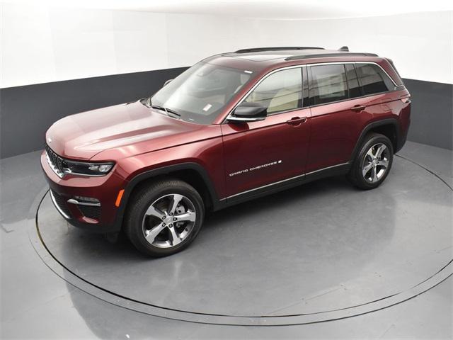 new 2024 Jeep Grand Cherokee car, priced at $43,935