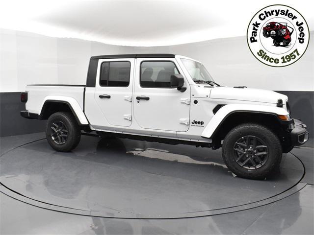 new 2025 Jeep Gladiator car, priced at $46,600